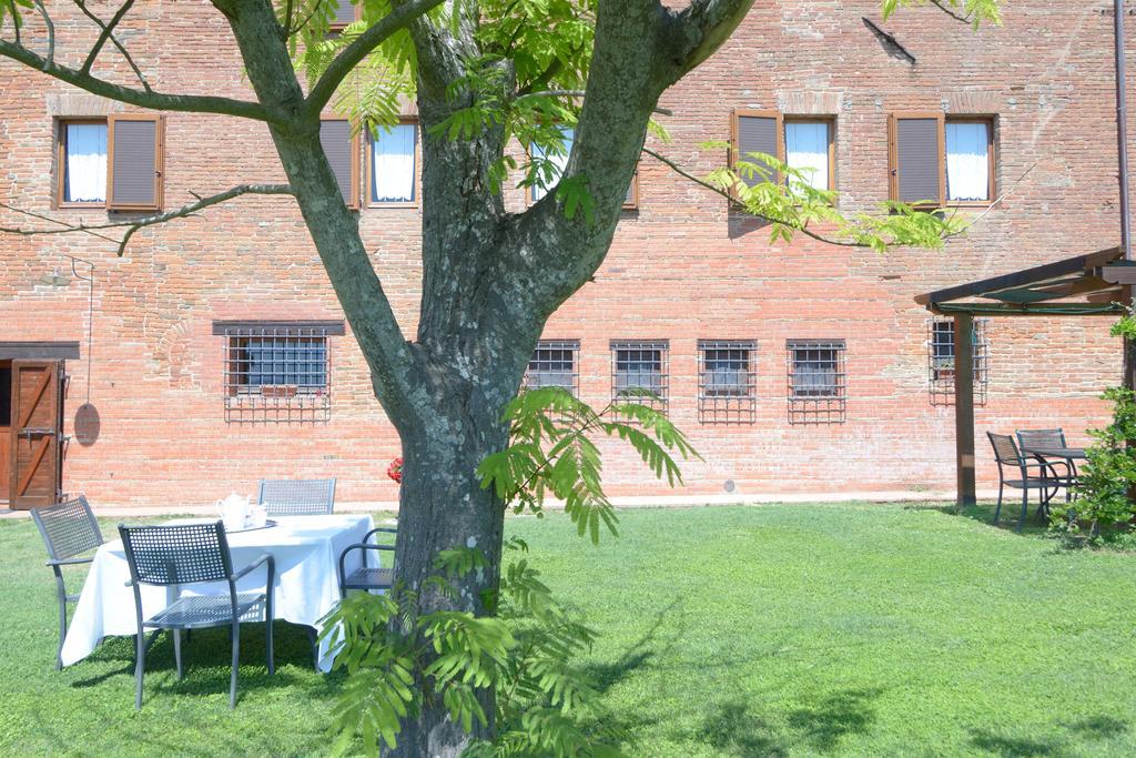 Agriturismo Borgo Del Papa Badia  Extérieur photo