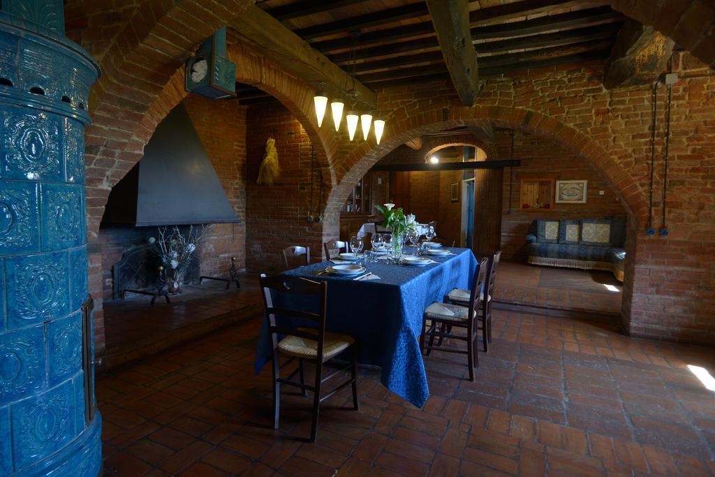 Agriturismo Borgo Del Papa Badia  Extérieur photo