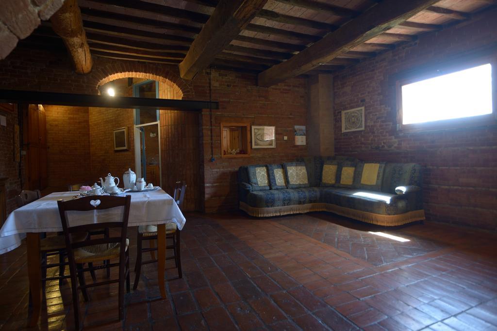 Agriturismo Borgo Del Papa Badia  Extérieur photo