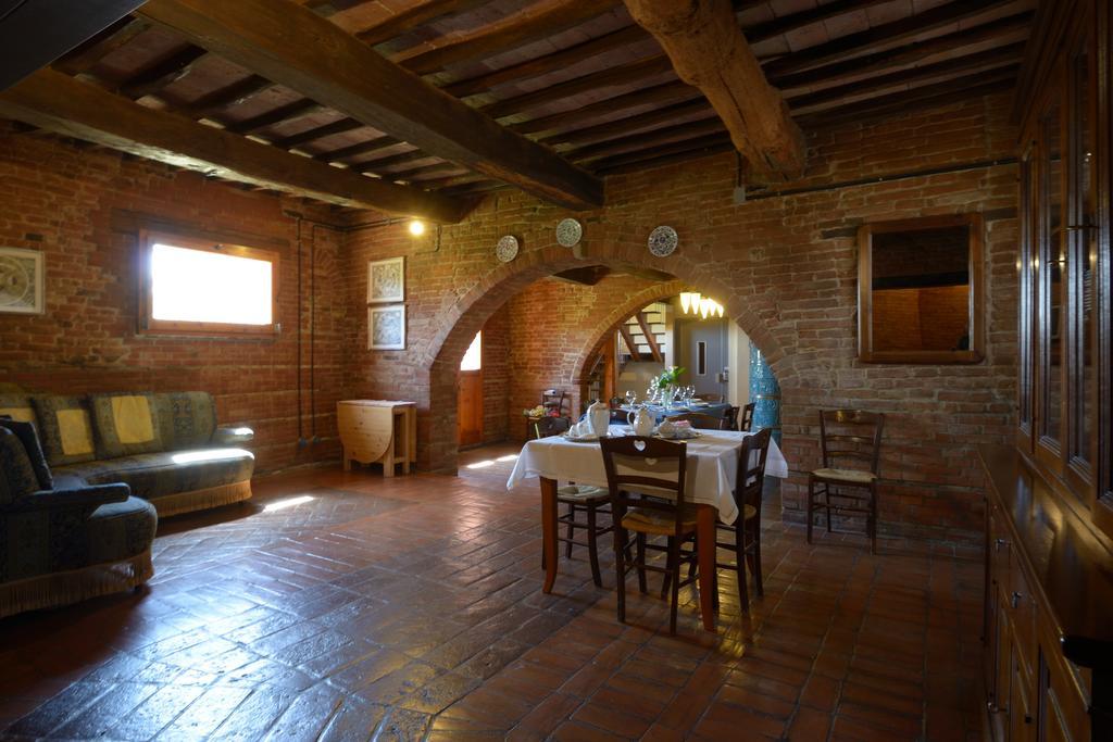 Agriturismo Borgo Del Papa Badia  Extérieur photo