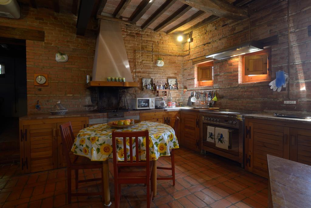 Agriturismo Borgo Del Papa Badia  Extérieur photo
