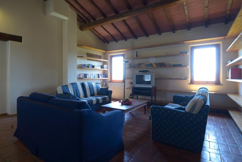 Agriturismo Borgo Del Papa Badia  Extérieur photo