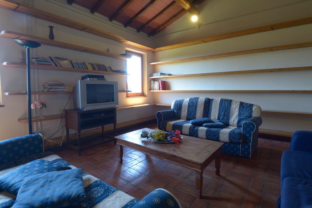 Agriturismo Borgo Del Papa Badia  Extérieur photo