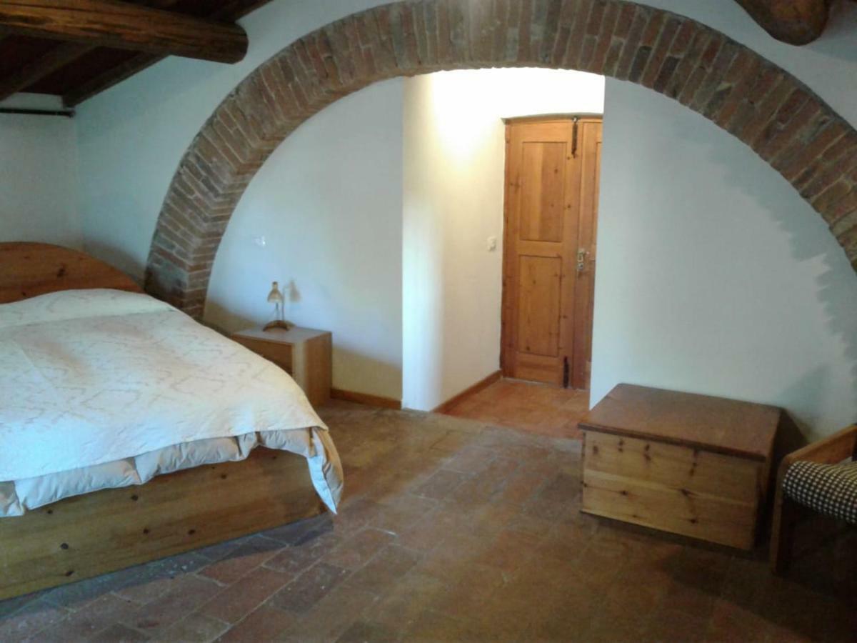 Agriturismo Borgo Del Papa Badia  Extérieur photo